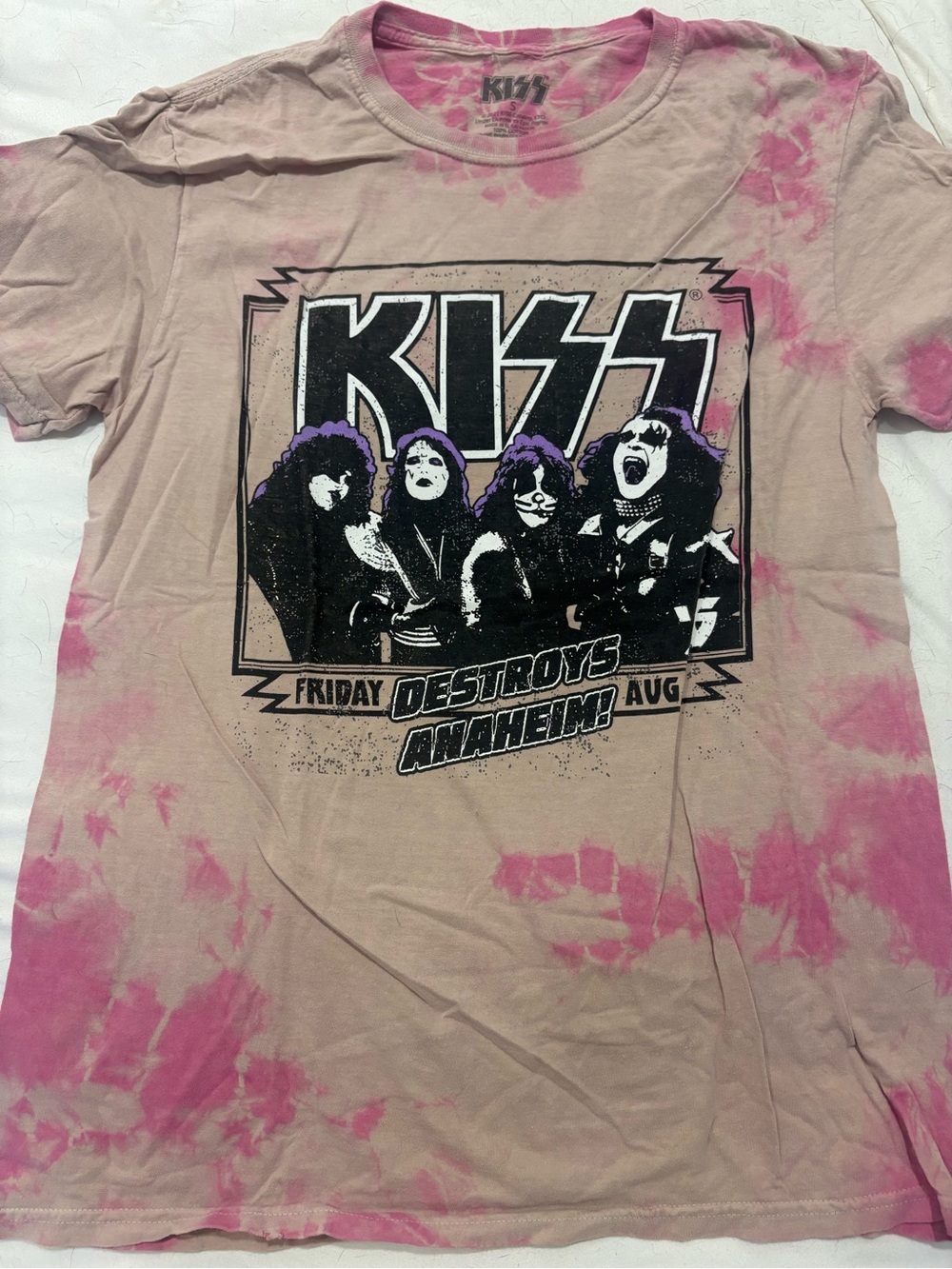 Kiss Beige and Pink Tie-Dye Graphic Tee